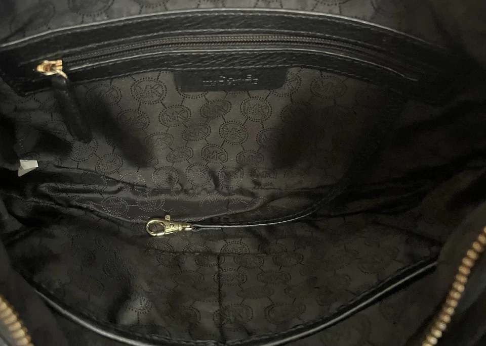 Michael Kors Rhea Negro Cuero Guijarro Suave Bolsillo con Cremallera Hombro Mediano C.B. Bolso Foto 3 de 4