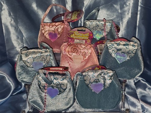 OLD EAST MAIN SET MIT SIEBEN KINDER PLÜSCH HANDTASCHEN MIT ACCS ARMBAND & HALSKETTE - Bild 10 von 17