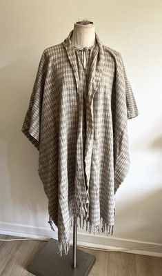 Vintage Web Wolle Poncho Cape Schal Ausschnitt Fransen Tweed Boho One Size Neutral