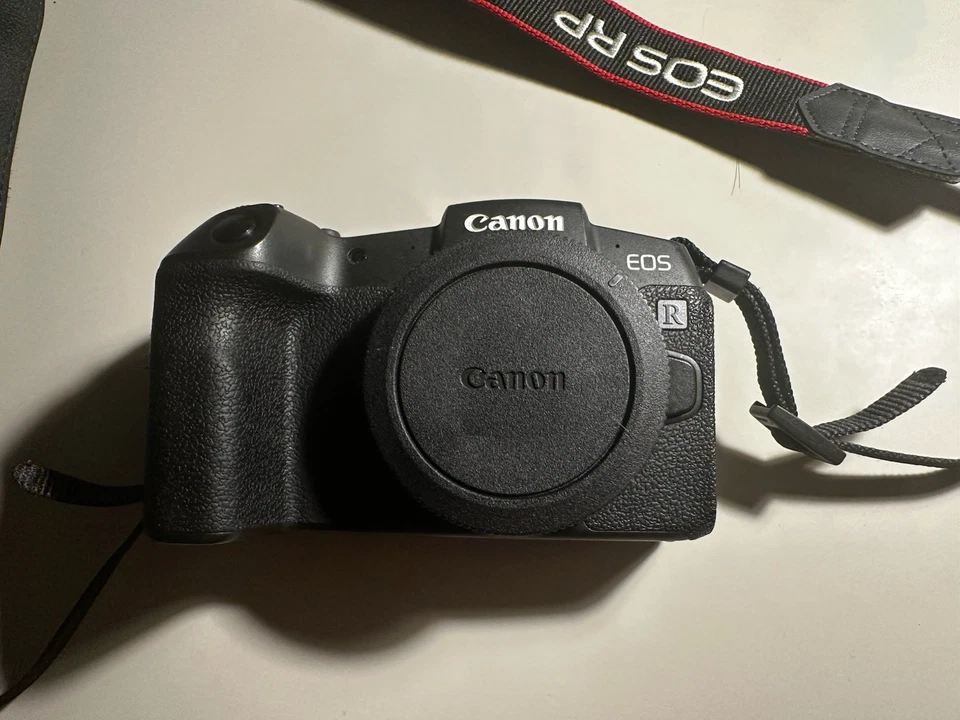 Canon EOS RP 26,2MP Digitale Systemkamera - Schwarz (Nur Gehäuse) - Top Zustand