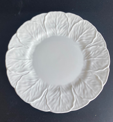 Wedgwood Countryware Bone China White Cabbage Leaf 8” Salad Plates