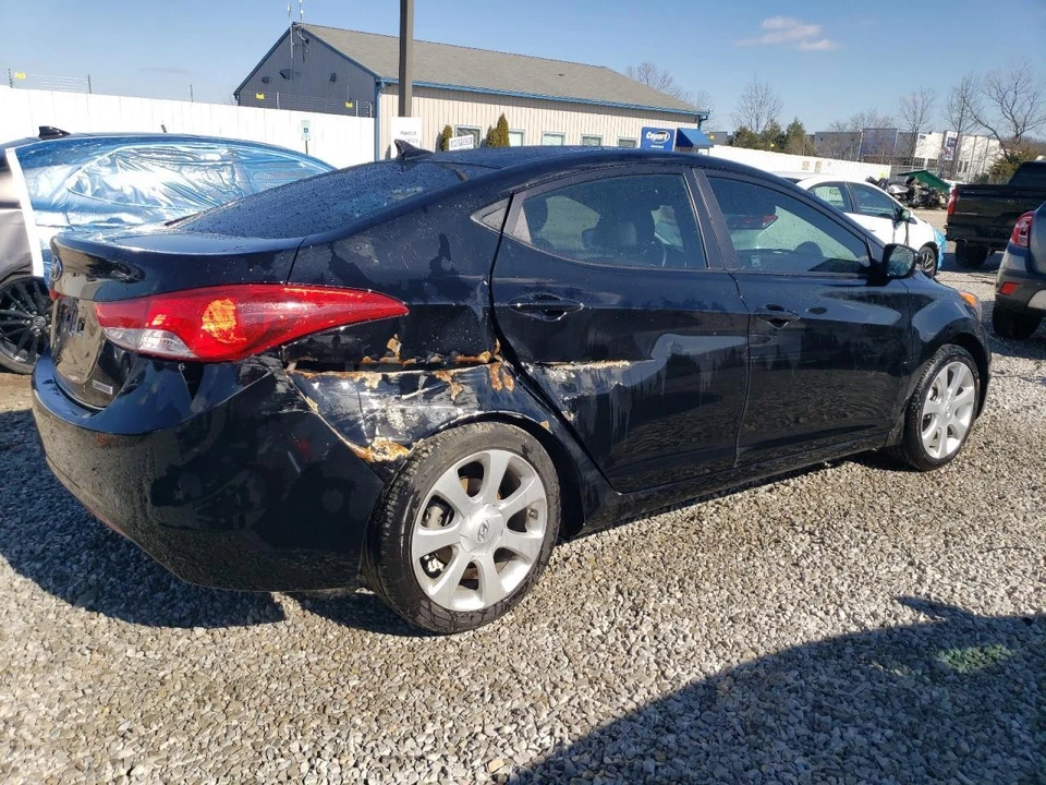 Conjunto de filtro de aire usado se adapta a: Hyundai Elantra 2012 1,8 L SDN Canadá emisiones G Foto 3 de 4