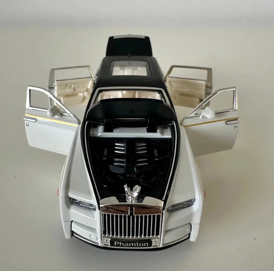Coche modelo Rolls Royce Phantom de aleación 1:32 Foto 3 de 4