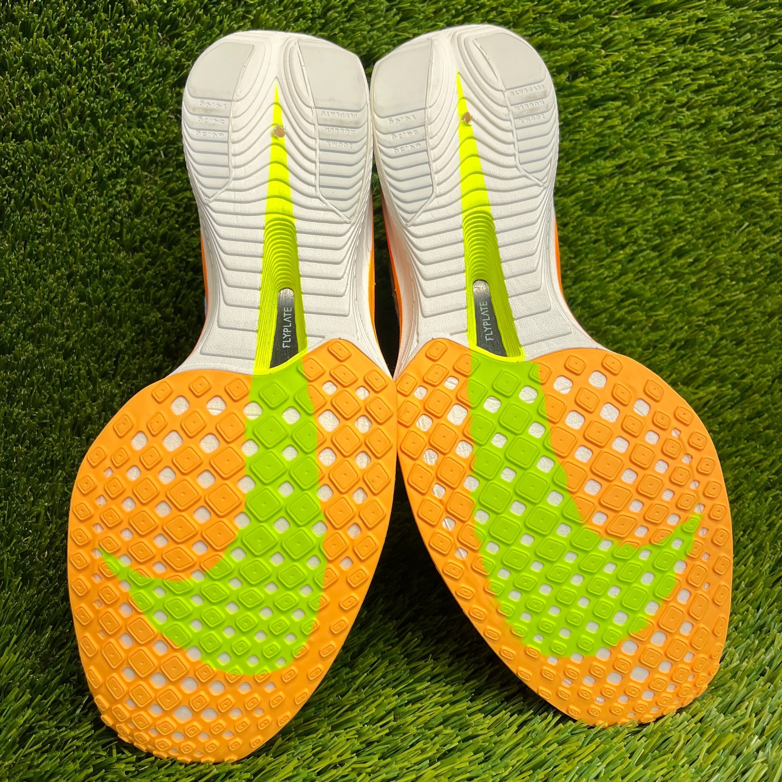 Nike ZoomX VaporFly Next% 3 Mens Size 10 White Orange Running Shoes Sneakers thumbnail 7