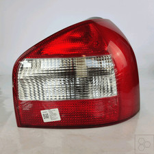 8L0945096A Rücklicht. Rechts AUDI A3 (8L) 1.6 (74Kw) Ber. 3p/b/1595cc