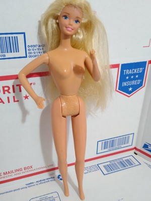 barbie with bendy legs