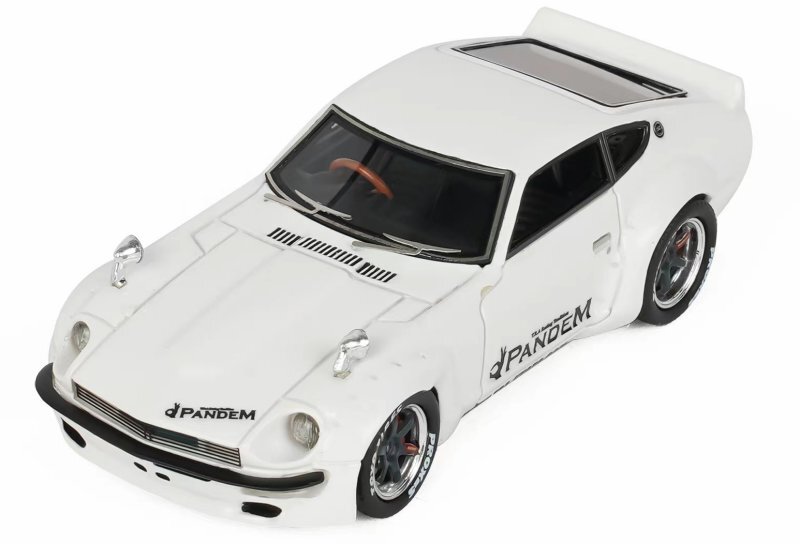 NISSAN FUGUZ S30 - Rocket Bunny - Fairlady 240Z - white - HRN 1:64