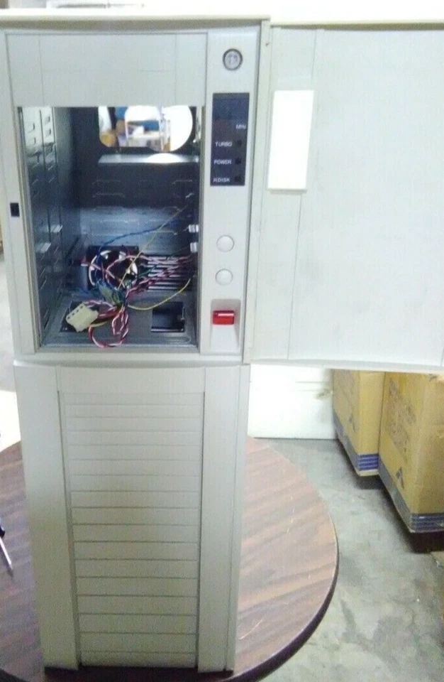 Server Full tower ATX AT PC Case Computer Case AT Pentium Tower White Wheels NEW - Image 2 of 4