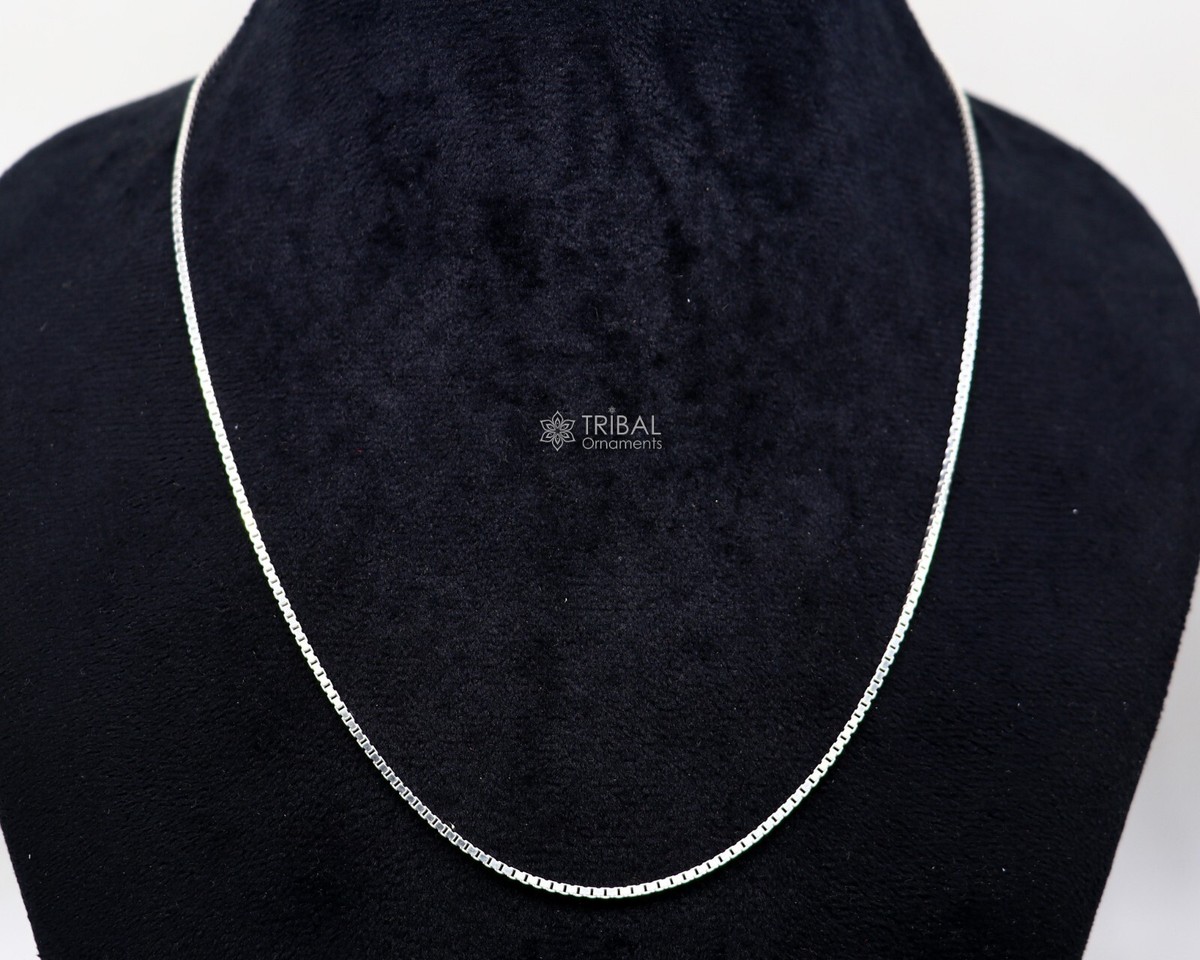 アクセサリー Different Necklace Premium Silver 53cm Sleek silver chain necklace with intertwined asymmetric