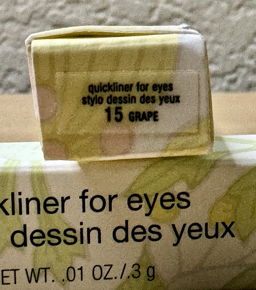 Clinique Quickliner Eyes #15 Grape Full Size Clinique Grape Eyeliner Clinique - Image 4 of 4
