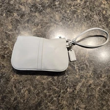 Coach Zip Leather Handled Wristlet Wallet White 6"x4"