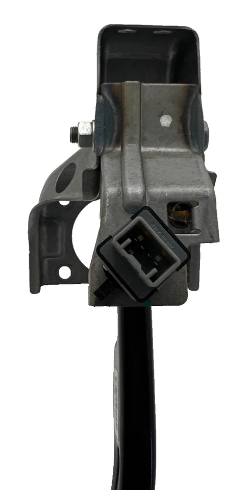 2016 HYUNDAI ELANTRA GT Brake Pedal OEM - Image 2 of 4