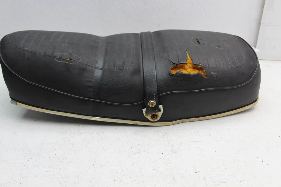 1975 76 HONDA CB360T SEAT SADDLE (HTS147) - Image 4 of 4