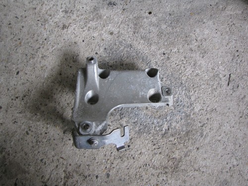 BMW 1er E81 E87 LCI 116i 118i 120i N43 Lagerbock Klimakompressor 7505980