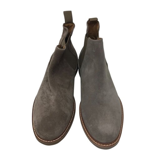 Highline Chelsea Boot (Size 