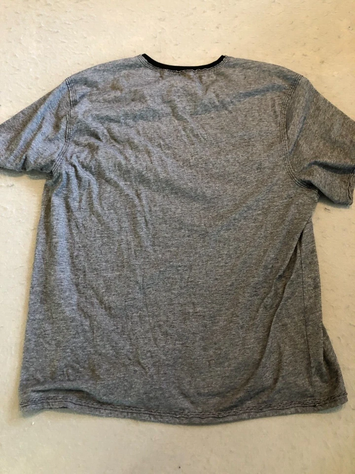 Camisa para hombre I.N.C International Concepts 2XL negra a rayas cuello en V Foto 3 de 4