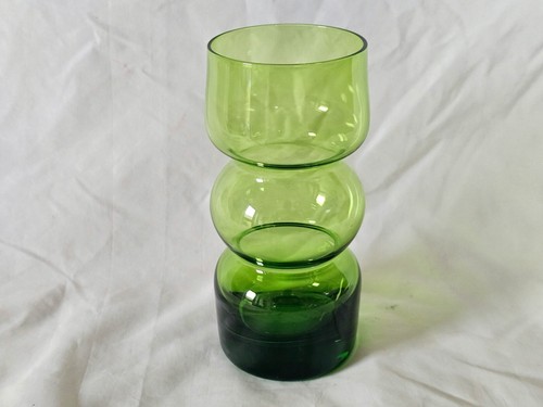 Scandinavian green glass vase, Circa mid-century modern - Picture 8 of 8