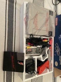 Nintendo NES Action Set Complete in Box CIB w/ Zapper Mario Duck Hunt TESTED!!!