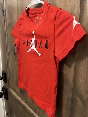 Nike Kids Air Jordan Classic Red Short Sleeve Tee. Jumpman. Size 7 (small). EUC - Picture 3 of 5