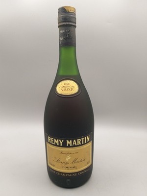 Remy Martin Fine Champagne Cognac 40% Alkohol Frankreich Ältere Ausführung 0,7 L