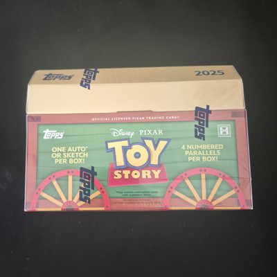 Topps Disney Pixar Toy Story 30 Trading Cards Display 8 Packs 32 Karten Englisch