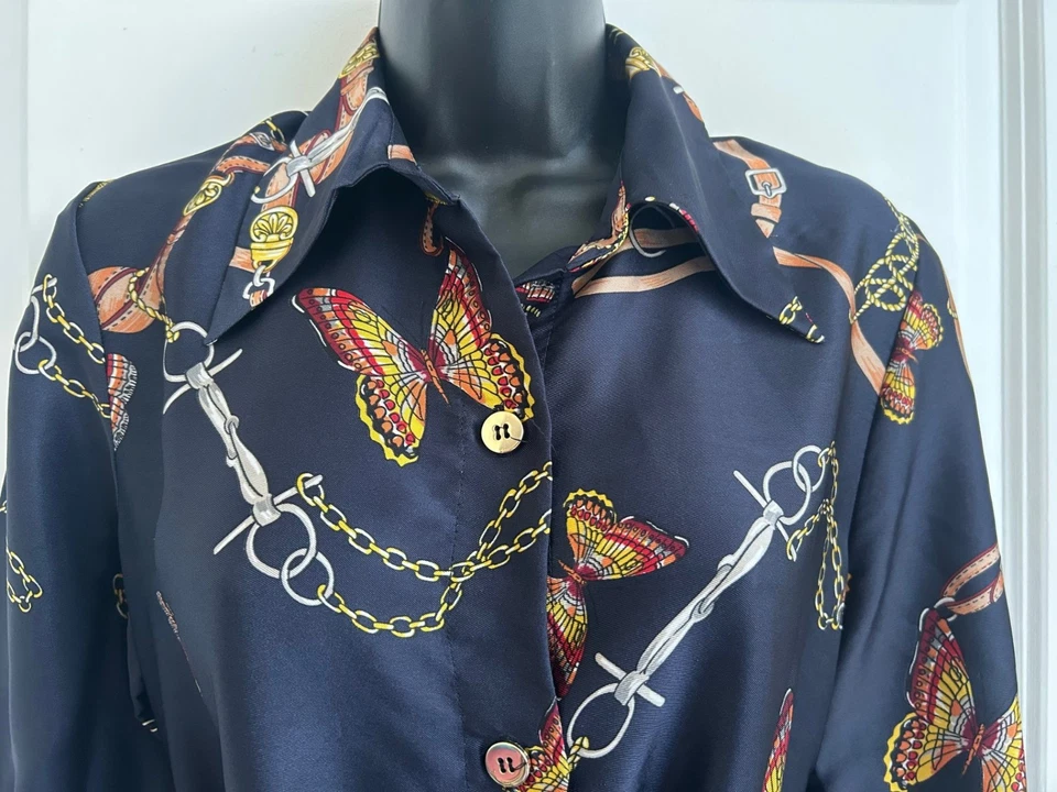 Zara Midi подпоясанный платье рубашка платье бабочка цепочка напечатано темно-синий XS старые деньги - Изображение 3 из 4