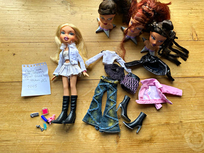 MGA Bratz Cloe, Dana, Meygan, Jade Head Gamez 2005 Puppen Set