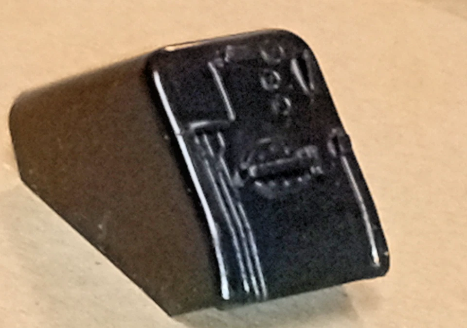 2948 MOTOR HOUSING FOR MANTUA AND TYCO REPAIR AND REPLACEMENT PART NEW OLD STOCK - Image 3 of 4