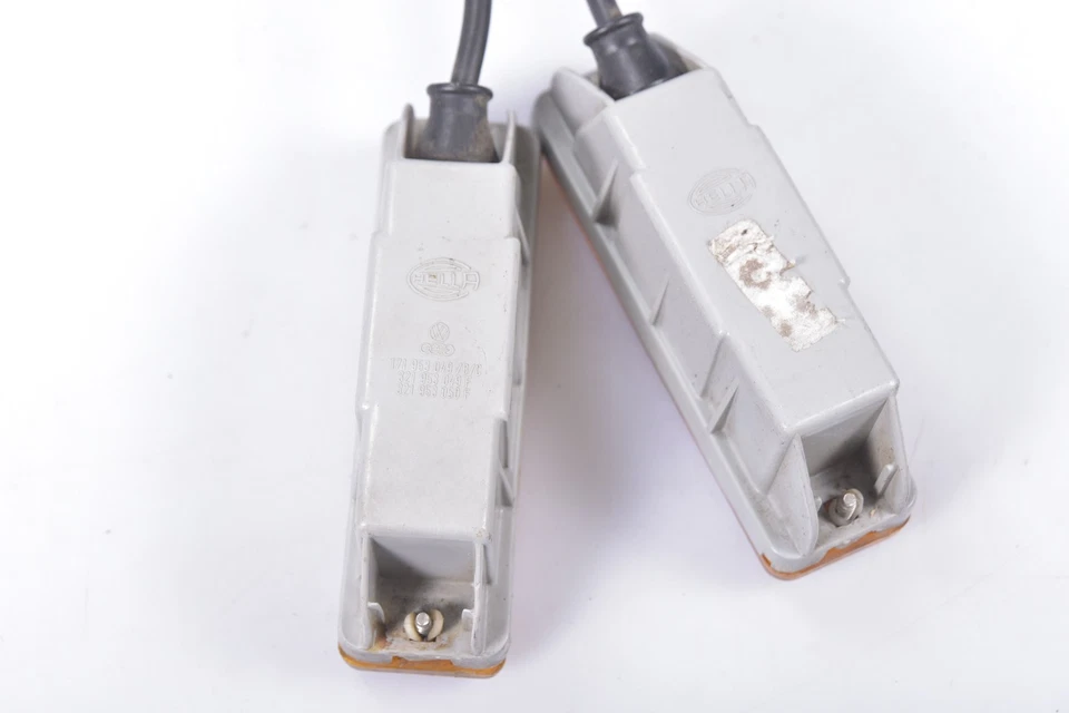 Set 2 frecce HELLA per VW Golf 1 2 Caddy I Jetta Passat Polo II 86C 171953049 - Immagine 4 di 4