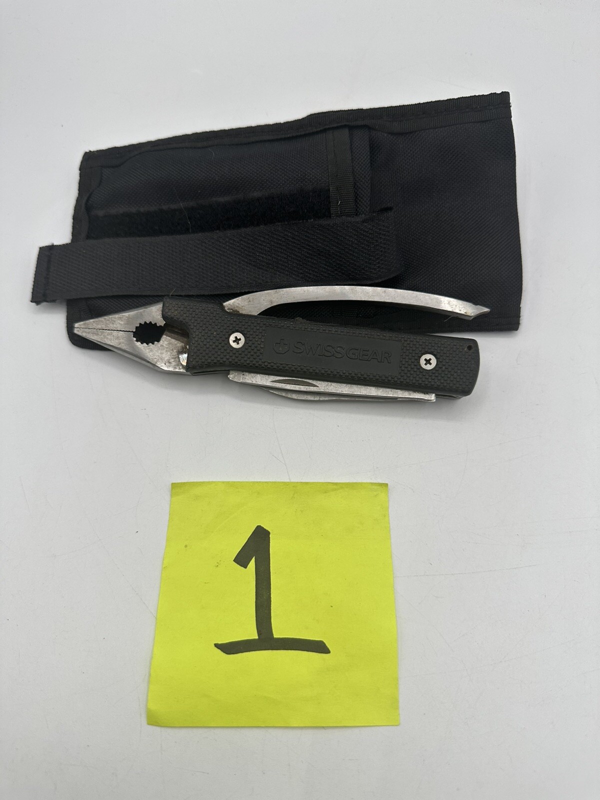 Swiss Gear Multitool Handyman Pliers & Knife w/Sheath.