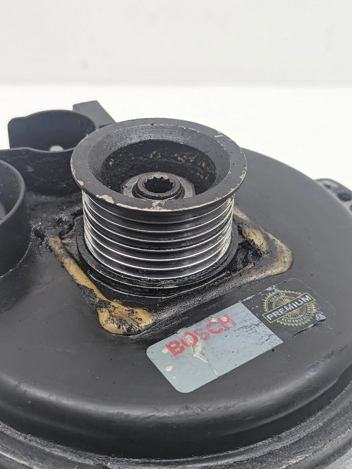 Alternador Land Rover Range Rover 2003-2005 refrigerado por agua Foto 3 de 4