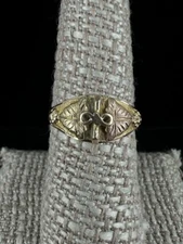 Vintage 10k Gold Black Hills Tri Tone Leaf Infinity Knot Ring Sz 7.75