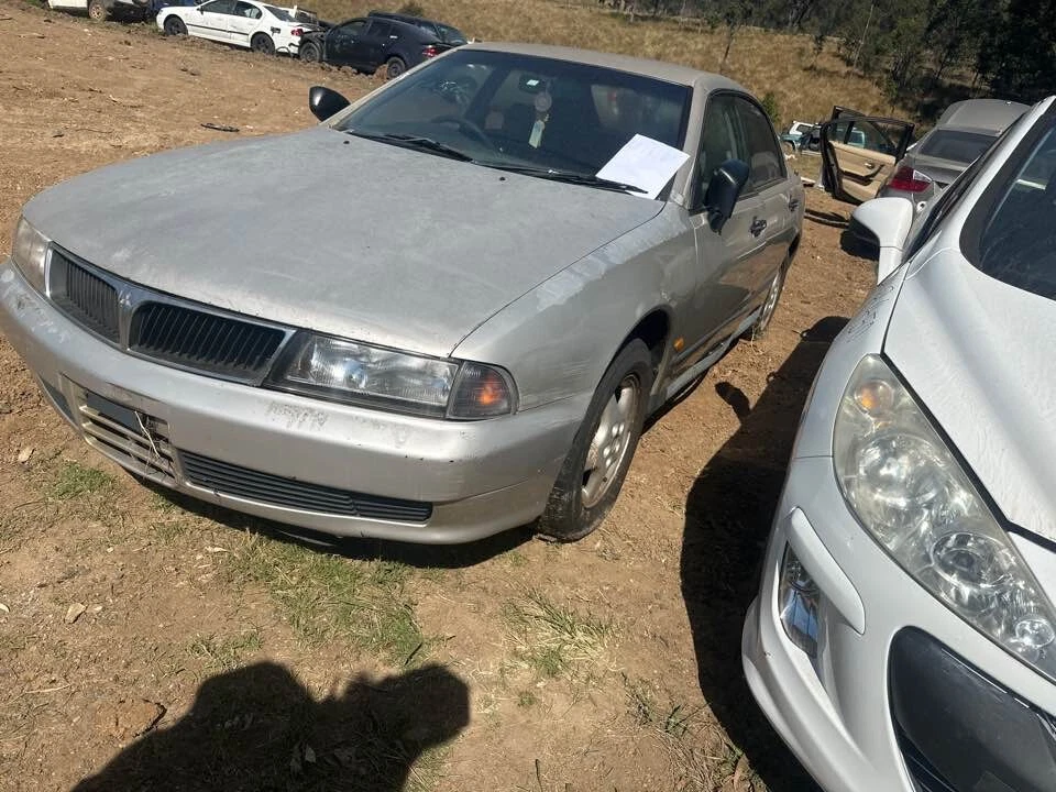 1996-1999 Mitsubishi Magna Verada Radiator Fan 3.0L V6 OEM Replacement #B456 - image 3 of 4