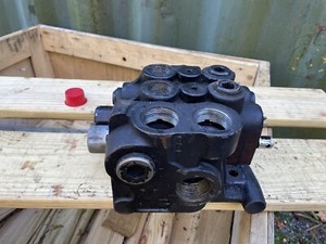 Misc. V42-2095 Valve