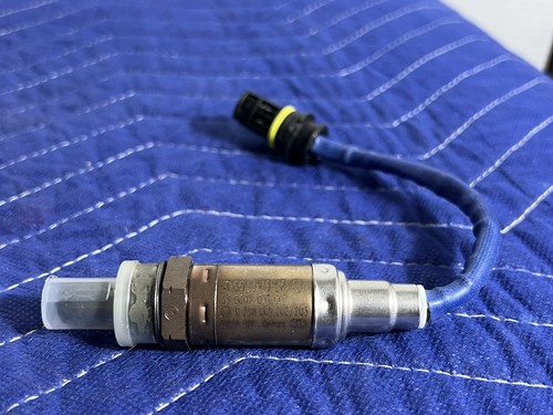 NOS Genuine Mercedes Benz W163 Oxygen Sensor ML320 ML430 ML55 AMG 0015402817 - Picture 4 of 11