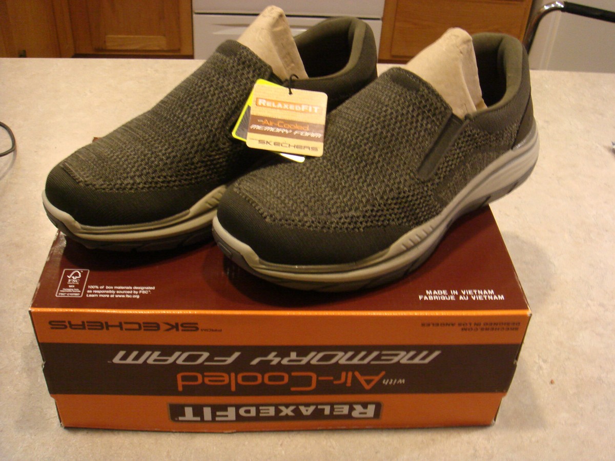 Skechers Relaxed Fit Creston Moseco Slip-On Mens 9 Amazon.com | Skechers Men main image 2