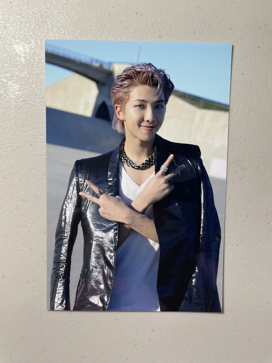 【匿名・即日配送】BTS メモリーズ Blu-ray 2020 RM トレカ付 匿名・即日配送】BTS メモリーズ Blu-ray 2020 RM トレカ付 BTS