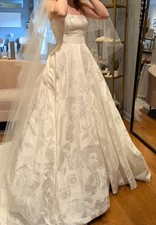 Justin Alexander "Josette" Wedding Gown Size 4   Brand New, Untailored