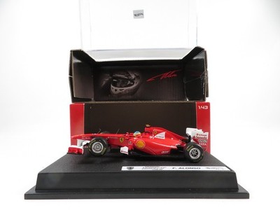 1:43 Hot Wheels Ferrari 150 Italia F. Alonso F1 No 5 Rennwagen 