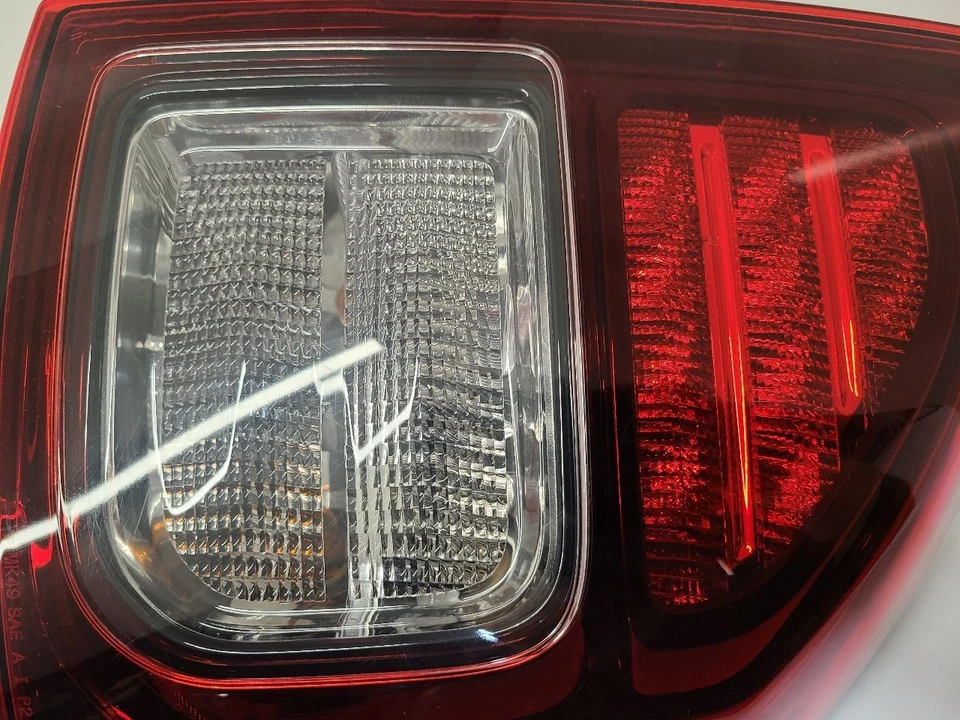 14-17 JEEP COMPASS RH Passenger Tail Light Classic Style 5272908AB  - Изображение 3 из 4