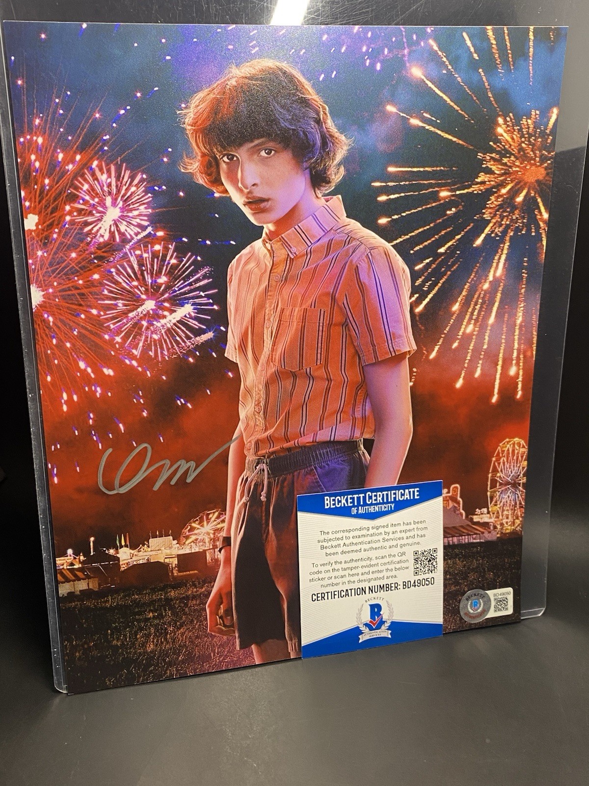 FINN WOLFHARD SIGNED | STRANGER THINGS S3 8x10 | BECKETT BAS COA 
