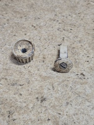 VTG 1966 Evinrude 3602 E 3HP Folding Lightwin Outboard Carburetor / Carb Knobs 