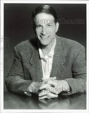 1996 Press Photo Michael Viner, President of Dove Entertainment - lrb08452
