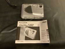 FujiFilm FinePix 1300 1.3MP Digital Camera  Case  8MB Card Parts  Repair Only