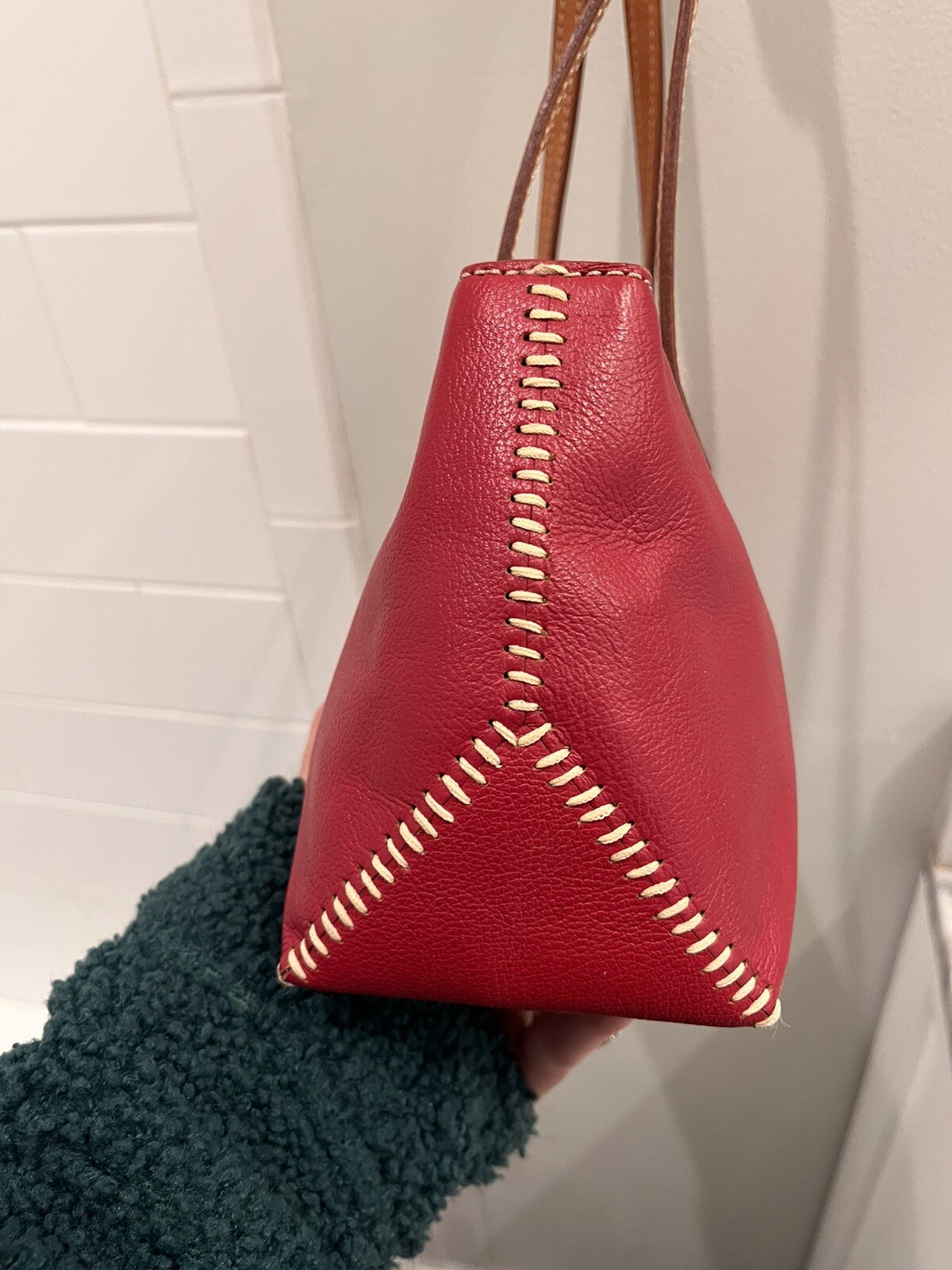 ANNE KLEIN Red Leather With Tan Shoulder Straps Exce… Gem