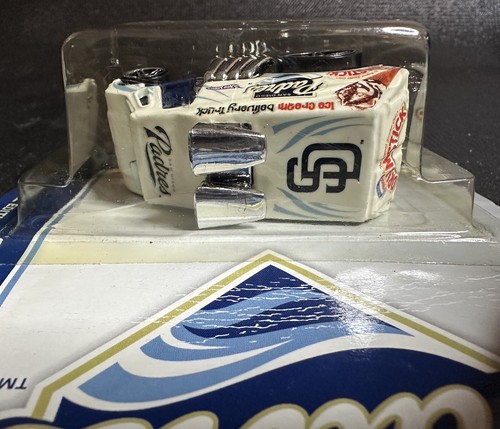 San Diego Padres Hot Wheels Cool Ones Drumstick Ice Cream Delivery Truck - Picture 8 of 9