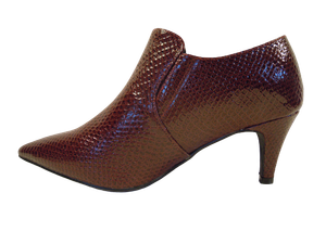 size 9 wide fit sandals