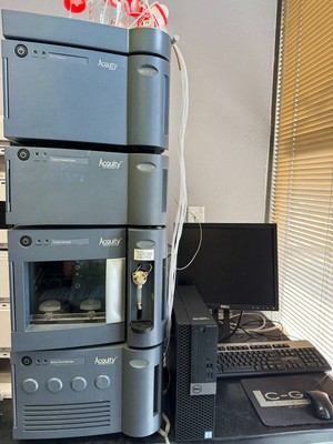 Waters Acquity UPLC System, Binary pump, SM, Column H/C, TUV Detector  Empower 3