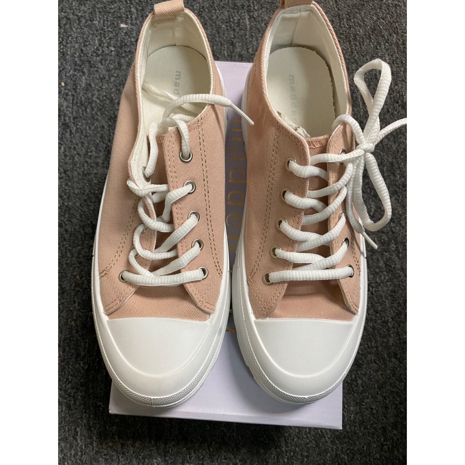 SAOLA Sneakers Madden ragazza donna Varsite suola a strappo nude taglia 9 usate