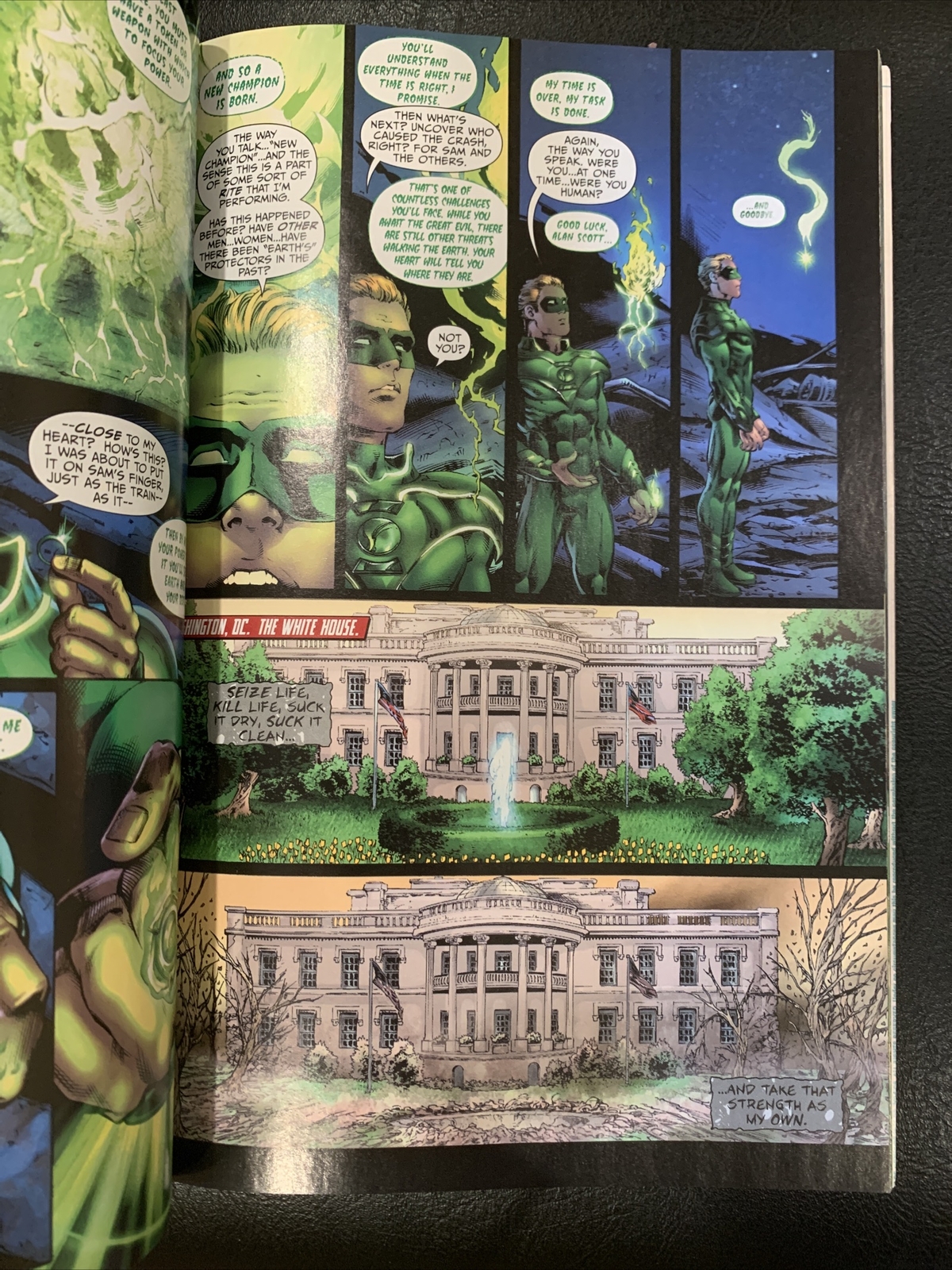 Earth 2 Vol. 1: The Gathering (The New 52) by Robinson, James in New